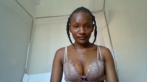 sexy_lucy012 online show from 19, 1, 2025