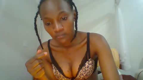 sexy_lucy012 online show from 30, 1, 2025