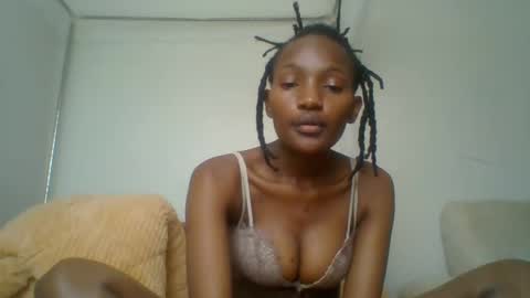 sexy_lucy012 online show from 1, 2, 2025