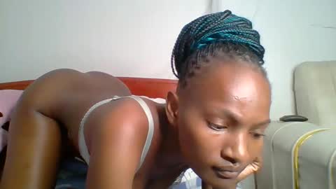 sexy_lucy012 online show from 12, 2, 2025
