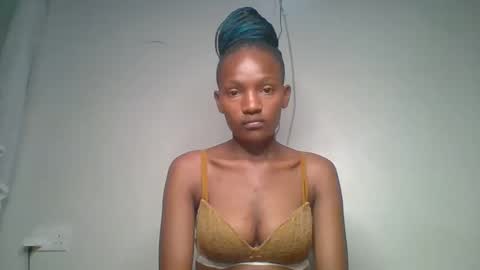 sexy_lucy012 online show from 18, 2, 2025