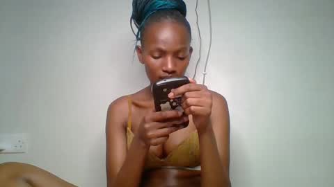 sexy_lucy012 online show from 18, 2, 2025
