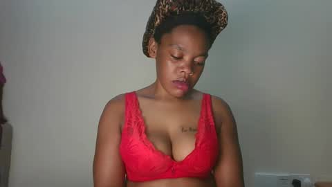 sexy_lyna online show from 16, 12, 2025