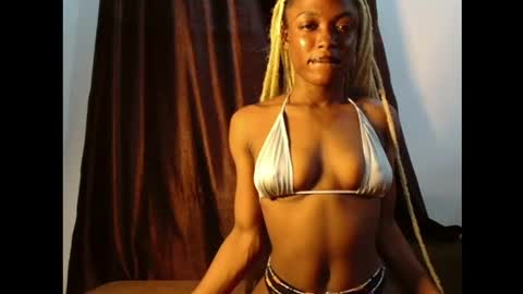 Snapshot of sexy_maureen chatting on 14, 6, 2026 maggi online show from 14, 6, 2026