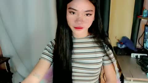 Snapshot of sexy_mikaxoxo chatting on 28, 1, 2025 mika online show from 28, 1, 2025