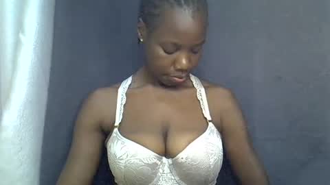 Snapshot of sexy_peach4 chatting on 6, 7, 2026 sexy_peach4 online show from 6, 7, 2026