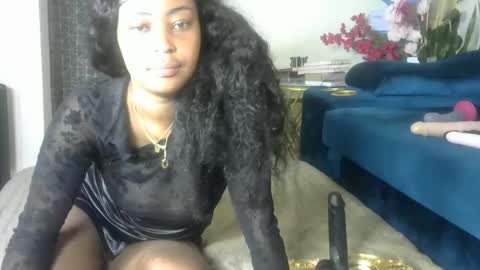 Snapshot of sexy_pigeon chatting on 17, 4, 2026 sexy pigeon online show from 17, 4, 2026