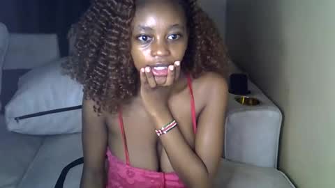 Snapshot of sexy_short chatting on 17, 5, 2026 Janet online show from 17, 5, 2026
