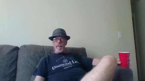 Daddy online show from 8, 3, 2025