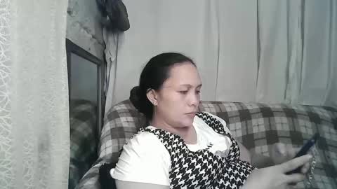 Snapshot of sexy_zapphire2024 chatting on 2, 12, 2024 sexy_zapphire2024 online show from 2, 12, 2024