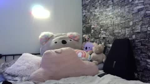 Snapshot of sexyandstoned420 chatting on 28, 9, 2025 Kali Brent online show from 28, 9, 2025