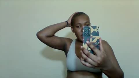 sexyapple2002 online show from 4, 3, 2026