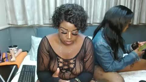 Snapshot of sexyassshaz chatting on 18, 1, 2026 shazz online show from 18, 1, 2026