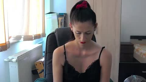 Snapshot of sexybeeaa chatting on 13, 7, 2026 SexyBea online show from 13, 7, 2026