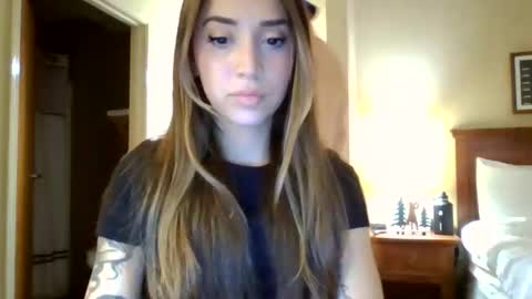 Snapshot of sexybry308503 chatting on 6, 5, 2026 sexybry308503 online show from 6, 5, 2026
