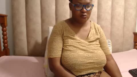 sexybustyxx online show from 8, 4, 2026