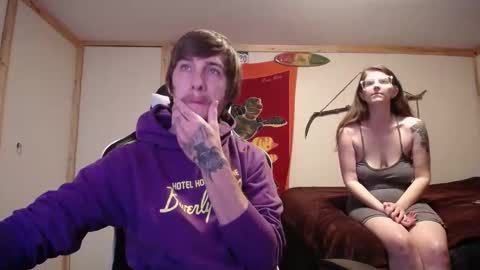 Snapshot of sexycoloradolovers chatting on 24, 10, 2025 Austin and Megan online show from 24, 10, 2025