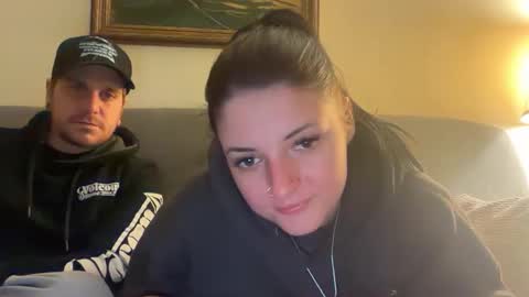 sexycouple41110 online show from 18, 1, 2026