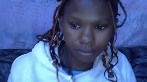 sexydoll002 online show from 30, 10, 2025