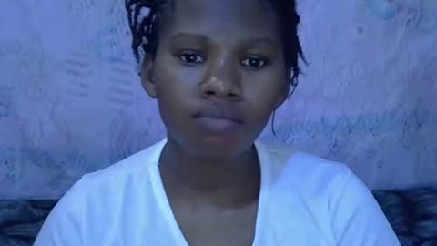 sexydoll002 online show from 5, 12, 2025