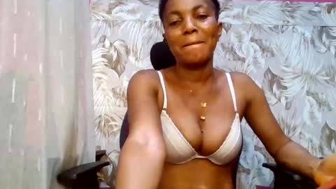 Snapshot of sexydoll32 chatting on 30, 5, 2026 sexydoll32 online show from 30, 5, 2026