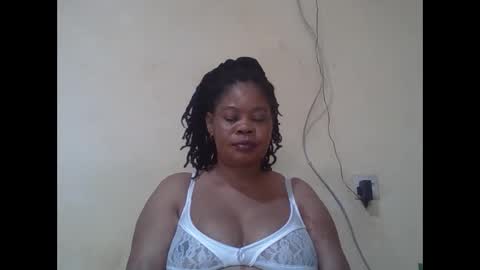 Snapshot of sexydove2 chatting on 3, 5, 2026 EMILY online show from 3, 5, 2026