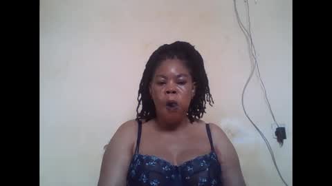 Snapshot of sexydove2 chatting on 17, 5, 2026 EMILY online show from 17, 5, 2026