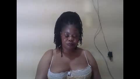 Snapshot of sexydove2 chatting on 31, 5, 2026 EMILY online show from 31, 5, 2026