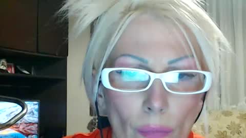 Snapshot of sexyeni chatting on 20, 6, 2026 ENI pvt moan your name WHEN I M NOT online you tell me in SNAPCHAT deal yes add me... FREE TWITTER magiconline101...... online show from 20, 6, 2026