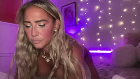 Snapshot of sexygoodvibebabe69 chatting on 19, 7, 2026 Ashley Love online show from 19, 7, 2026