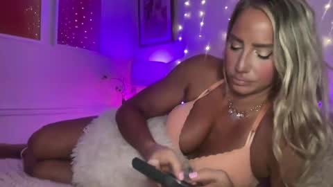 Snapshot of sexygoodvibebabe69 chatting on 1, 8, 2026 Ashley Love online show from 1, 8, 2026