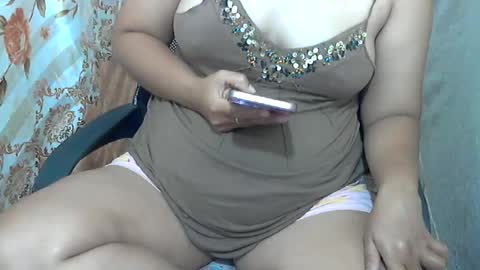 sexyhotmiya online show from 12, 7, 2026