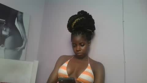 Snapshot of sexykitten200 chatting on 19, 1, 2026 SexyKitty online show from 19, 1, 2026