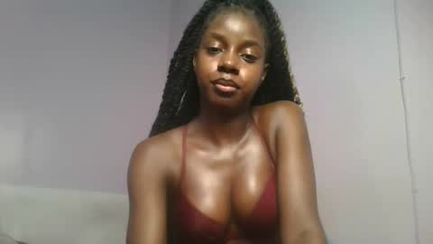 Snapshot of sexykitten200 chatting on 1, 2, 2026 SexyKitty online show from 1, 2, 2026