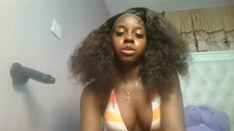 Snapshot of sexykitten200 chatting on 11, 2, 2026 SexyKitty online show from 11, 2, 2026