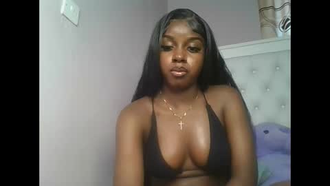 Snapshot of sexykitten200 chatting on 25, 3, 2026 SexyKitty online show from 25, 3, 2026