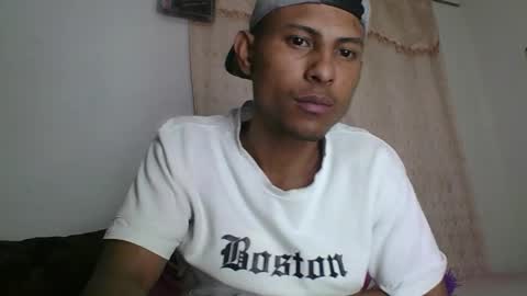 Snapshot of sexyleon69 chatting on 7, 2, 2026 Sexy leon online show from 7, 2, 2026