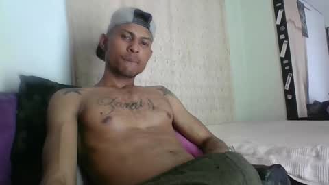 Snapshot of sexyleon69 chatting on 10, 2, 2026 Sexy leon online show from 10, 2, 2026