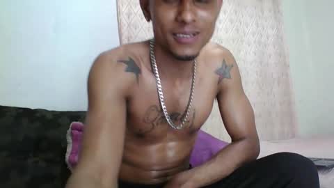 Snapshot of sexyleon69 chatting on 17, 3, 2026 Sexy leon online show from 17, 3, 2026