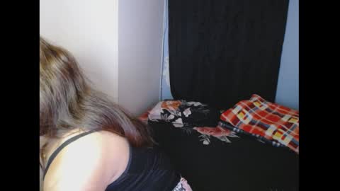 sexyloba  independent model online show from 1, 1, 2025