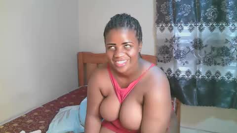 Snapshot of sexylucy33 chatting on 13, 2, 2026 sexylucy33 online show from 13, 2, 2026