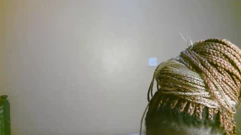 Snapshot of sexylucy33 chatting on 3, 3, 2026 sexylucy33 online show from 3, 3, 2026