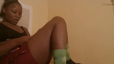 Snapshot of sexymia56 chatting on 1, 10, 2025 Miss mia online show from 1, 10, 2025