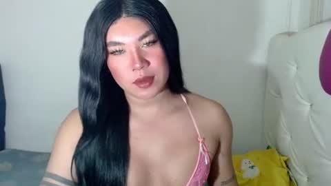 Mika online show from 5, 12, 2025