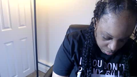 Snapshot of sexymona1218 chatting on 4, 5, 2026 SexyMona online show from 4, 5, 2026