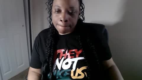 Snapshot of sexymona1218 chatting on 5, 5, 2026 SexyMona online show from 5, 5, 2026