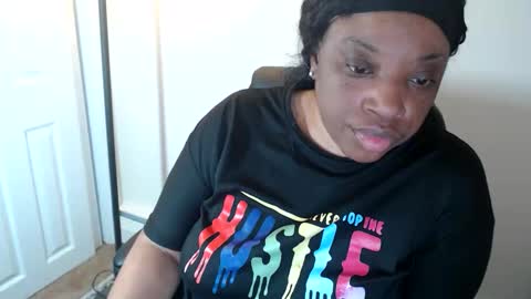 Snapshot of sexymona1218 chatting on 14, 5, 2026 SexyMona online show from 14, 5, 2026
