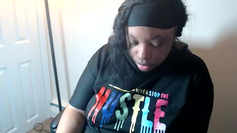 Snapshot of sexymona1218 chatting on 31, 5, 2026 SexyMona online show from 31, 5, 2026