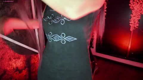 N A F online show from 7, 11, 2025