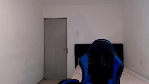 Natalia Duran online show from 27, 5, 2026